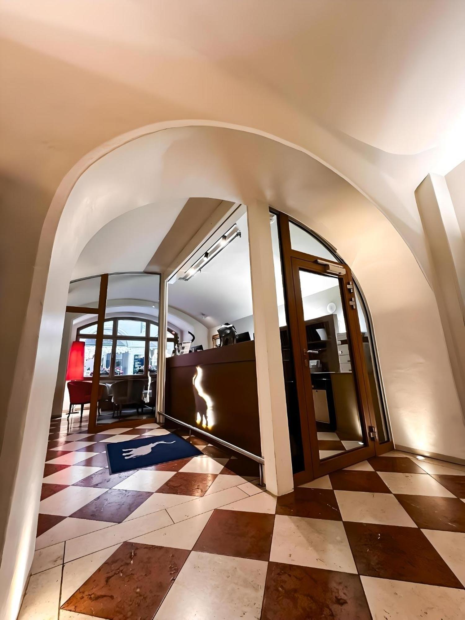Hotel Elefant Salisburgo Esterno foto